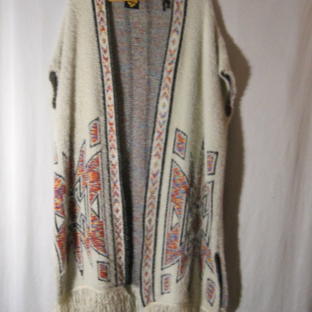 Z&L Zleurope Long Fuzzy Aztec Southwest Style Cape Sweater
